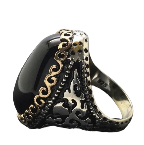 COPY - Silver tone ring oval black stone multi sizes - Picture 4 of 8
